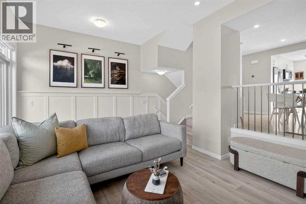 228 Cranbrook Square SE — photo 2