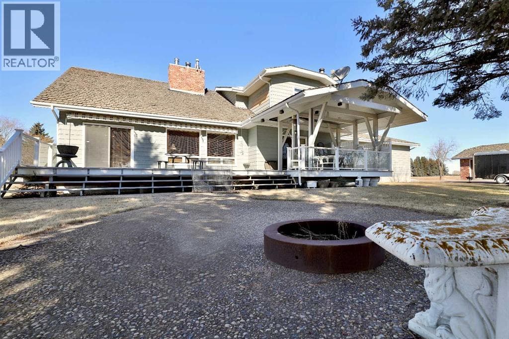 5215 67 Street — photo 5