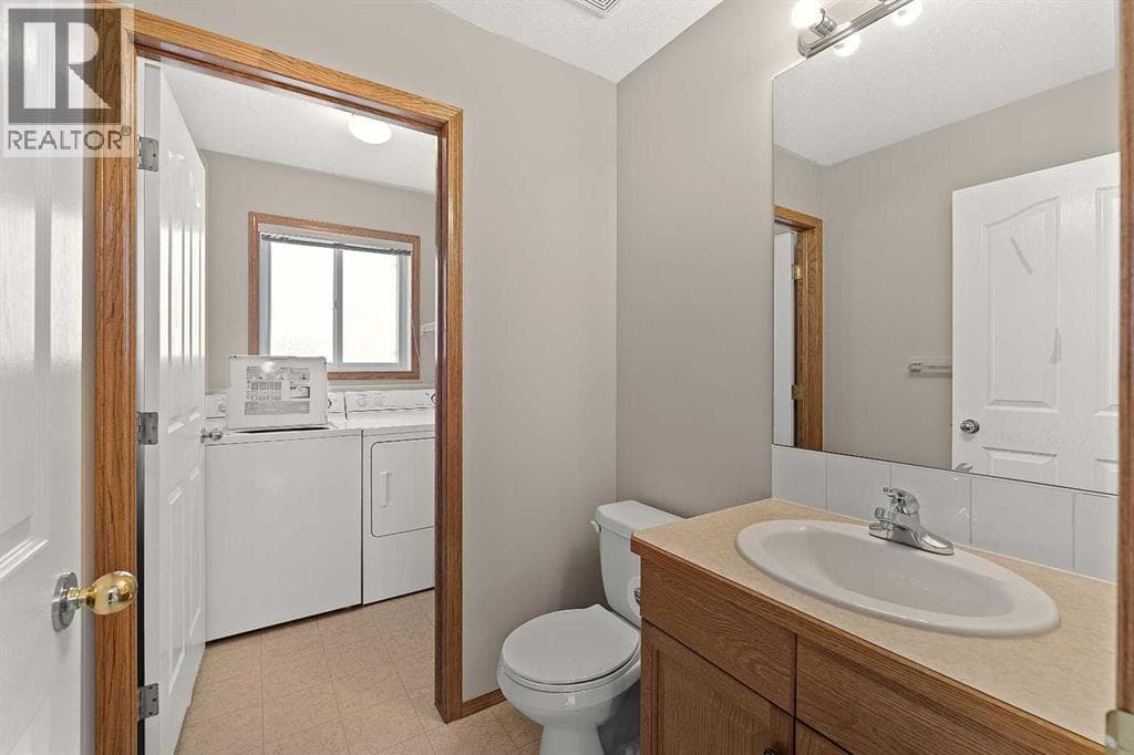 126 Saddleridge Close NE — photo 5