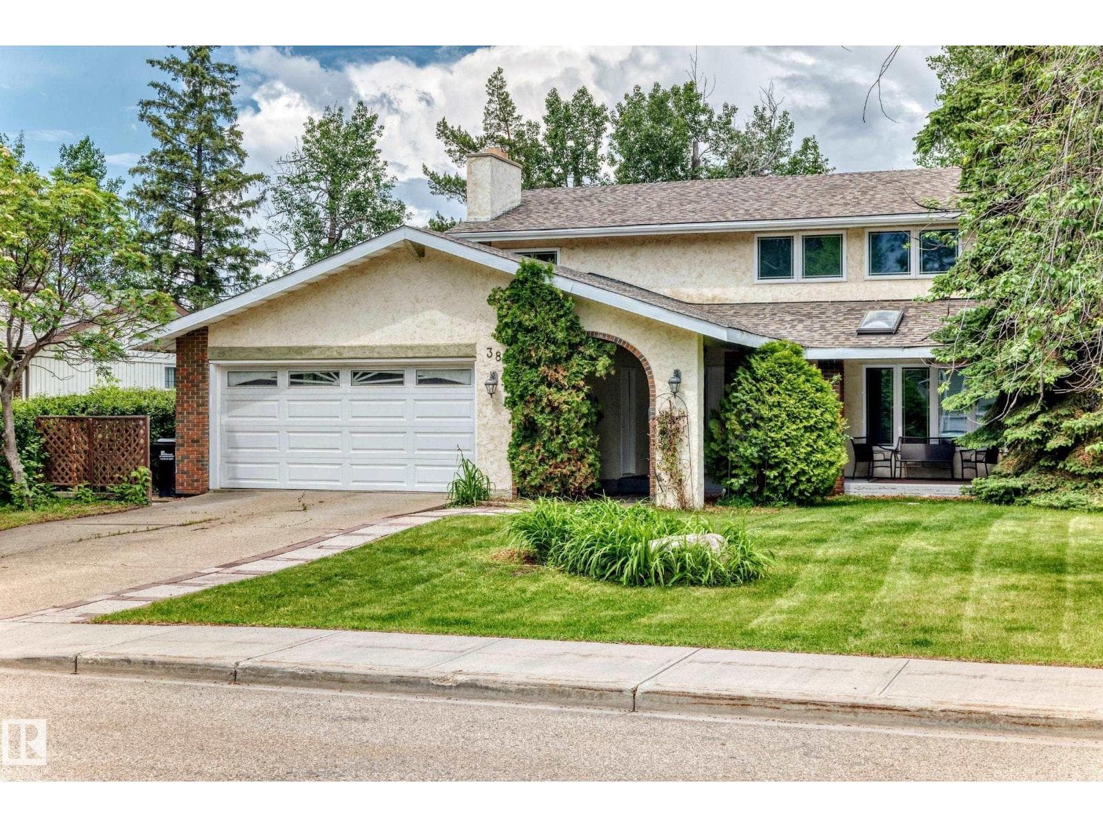 38 BEAUVISTA DR — photo 3