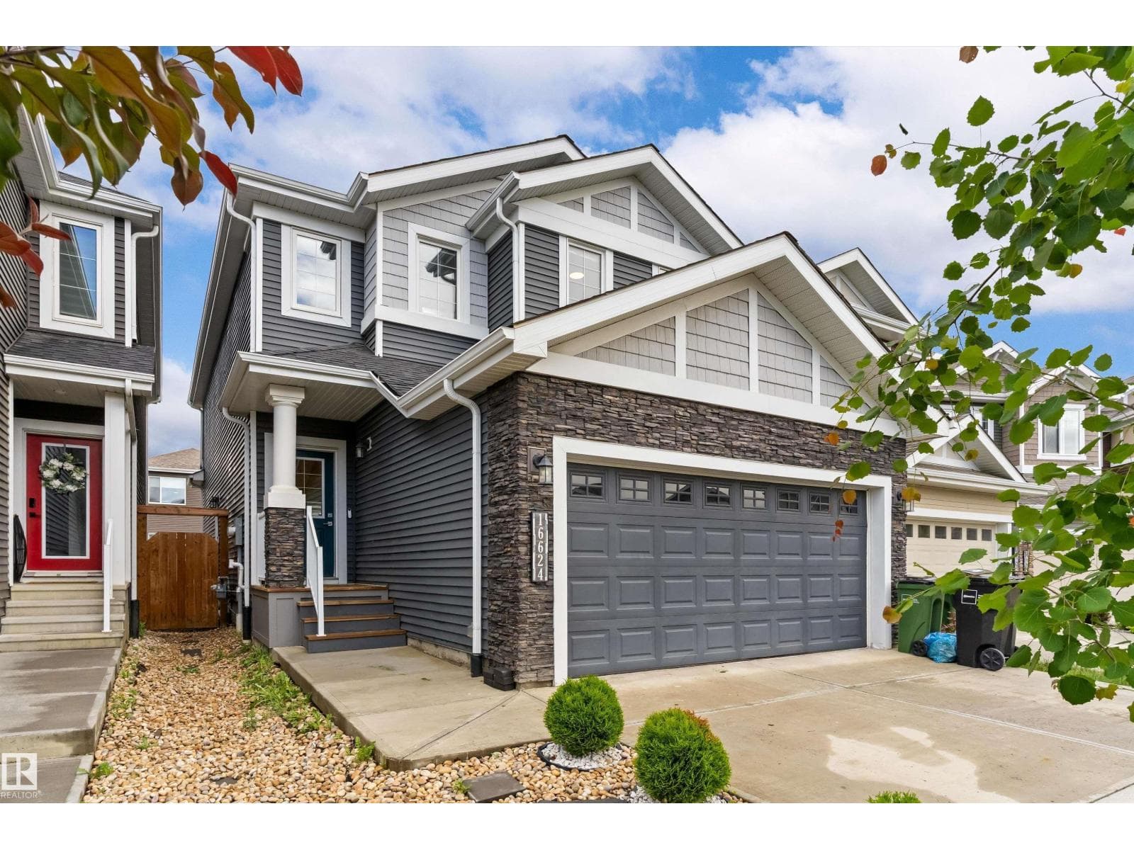 16624 32 AV SW — photo 2