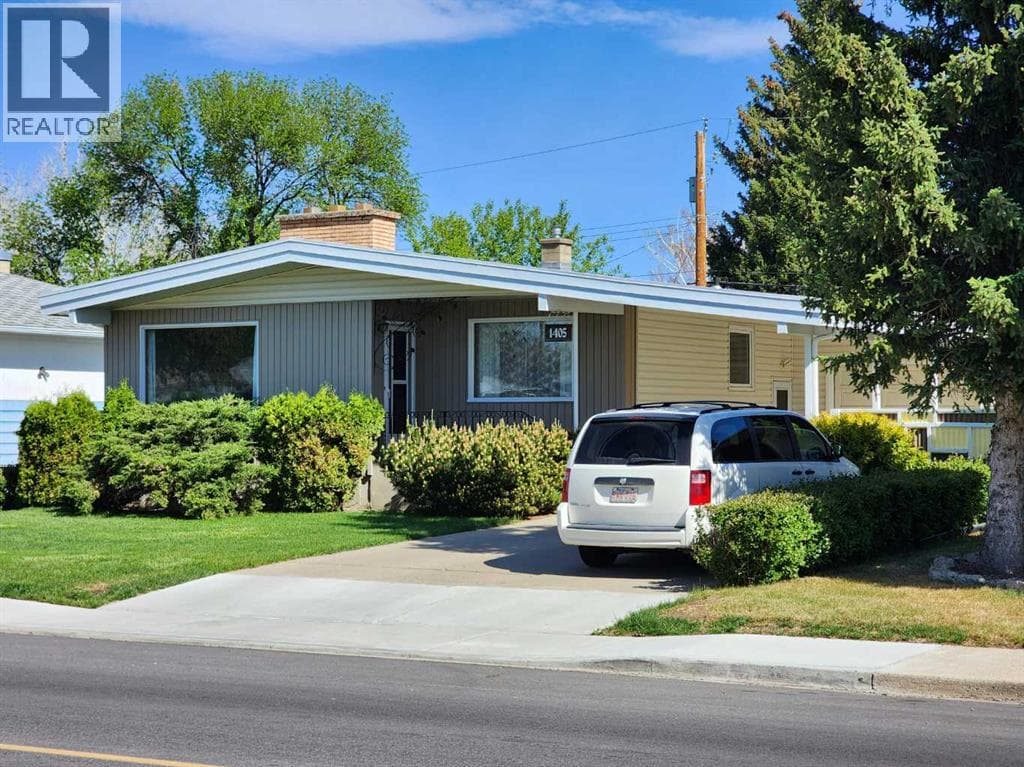 1405 13 Avenue N