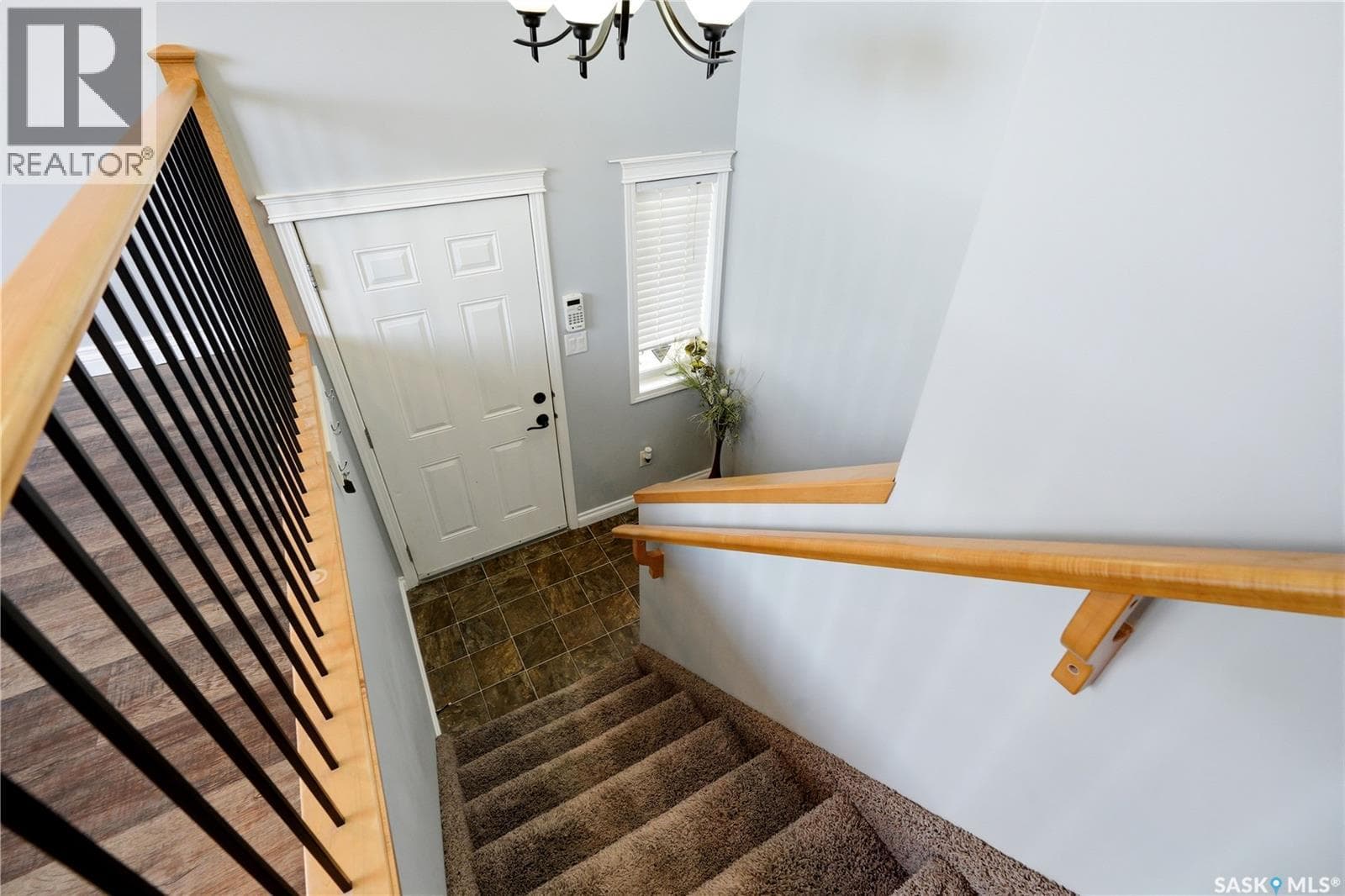 3 116 Hiebert CRESCENT — photo 3