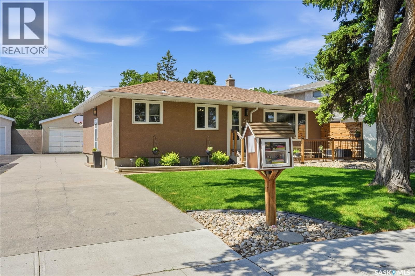 38 Ellison CRESCENT