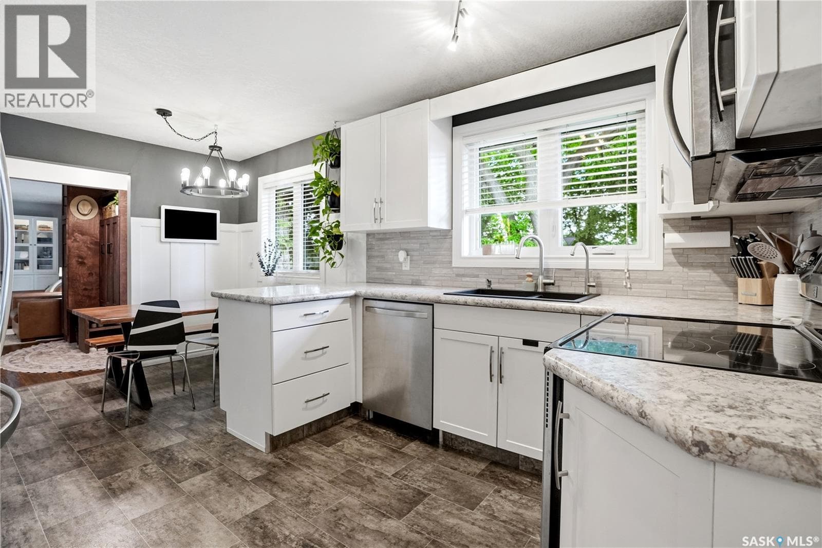 38 Ellison CRESCENT — photo 4