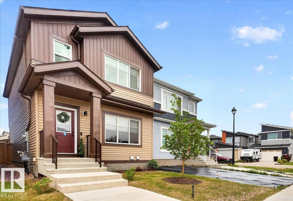 424 Black Stone LI