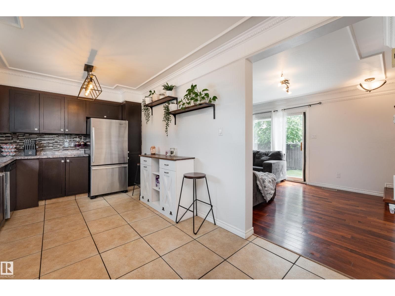 747 CLAREVIEW RD NW — photo 3