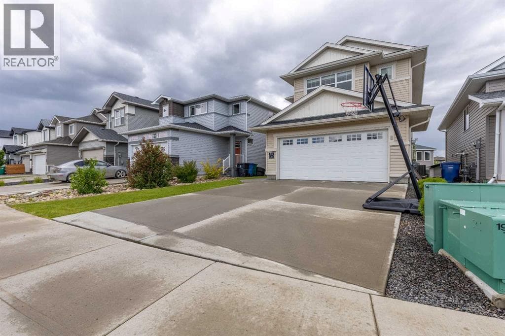 575 Moonlight Lane W — photo 4
