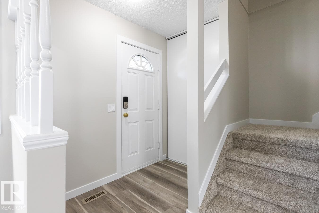 3159 138 AV NW — photo 4