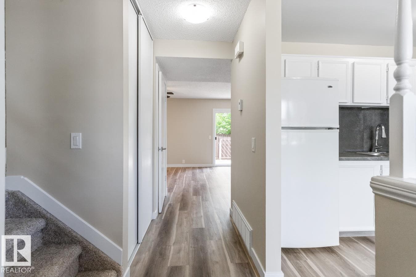 3159 138 AV NW — photo 5