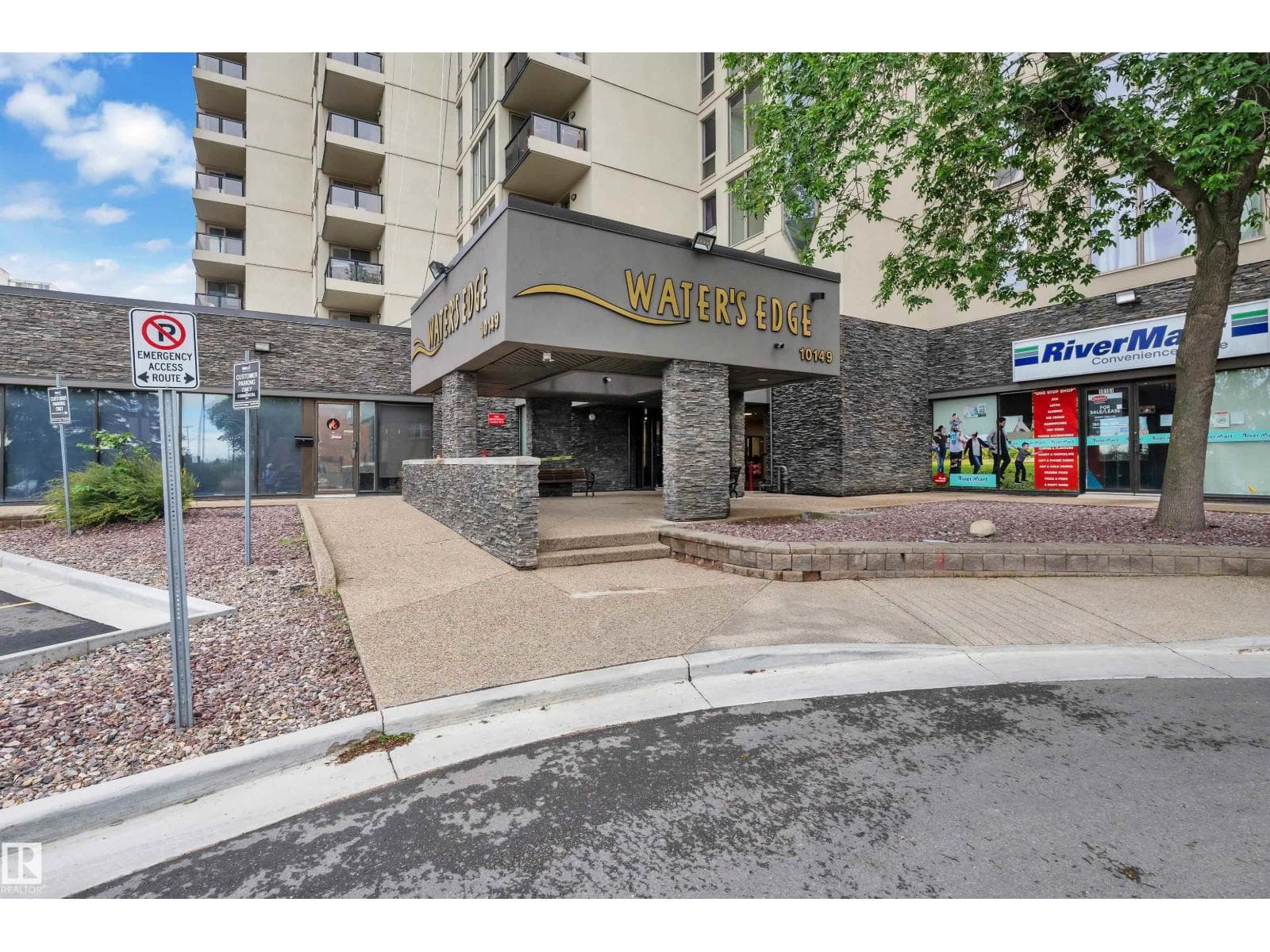 #608 10149 SASKATCHEWAN DR NW — photo 2