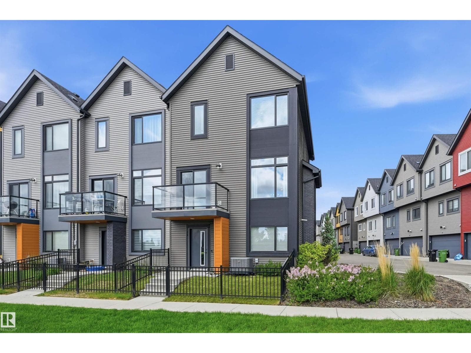 #54 1010 RABBIT HILL RD SW