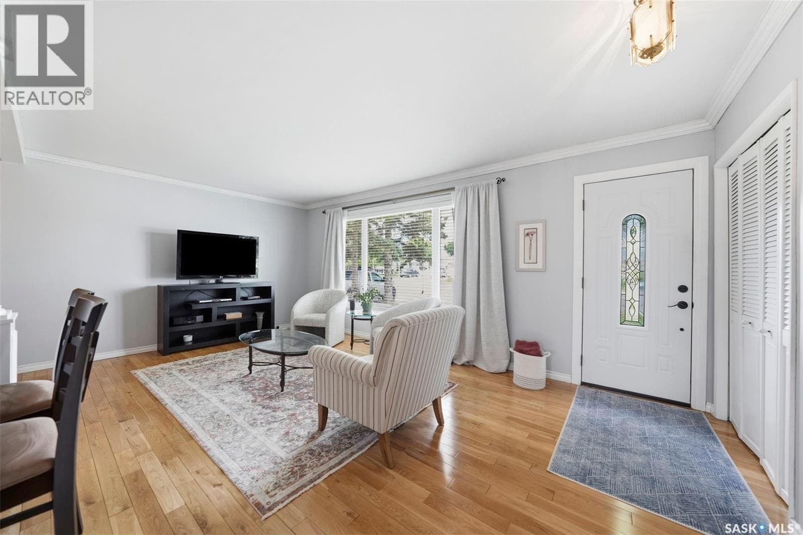261 Assiniboine DRIVE — photo 4