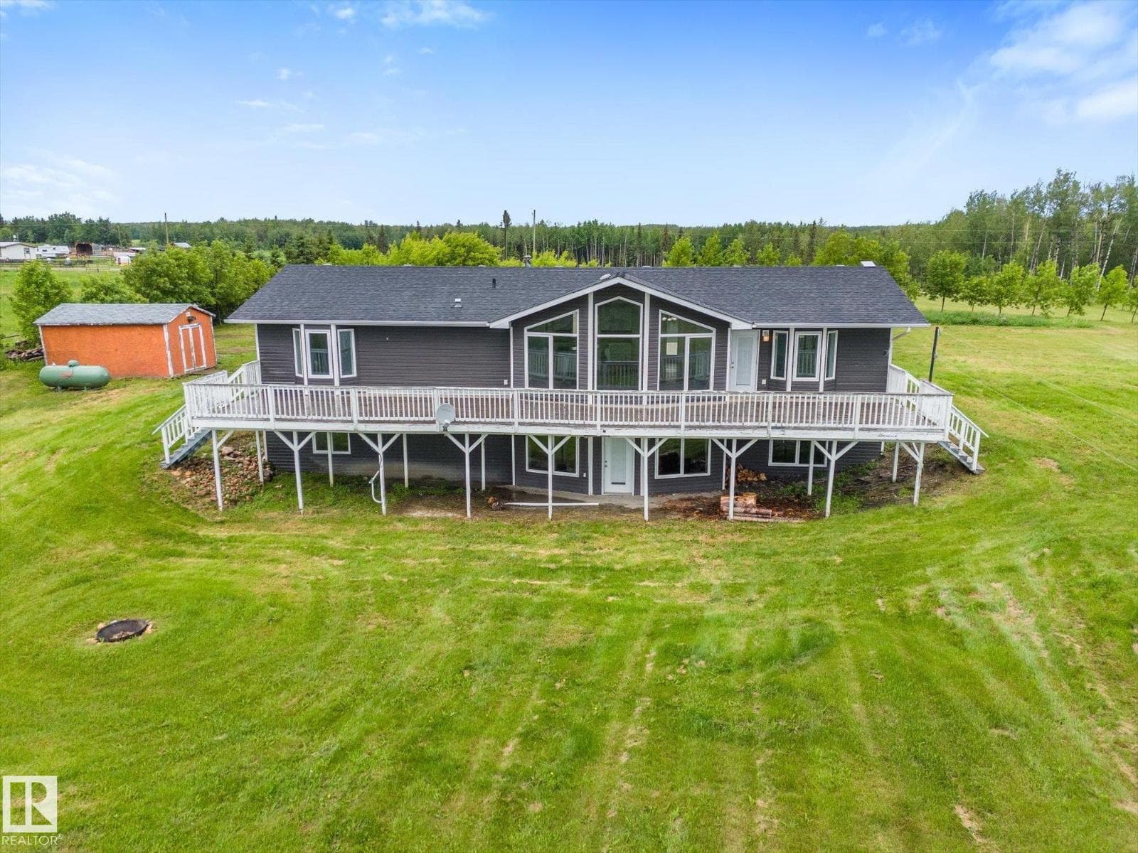 8223 TWP ROAD 590 — photo 3