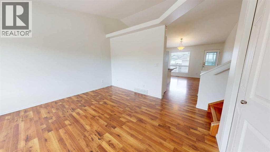 108 Pinnacle Boulevard — photo 4