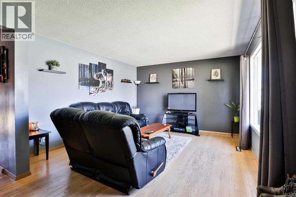 2700 12 Avenue N — photo 3