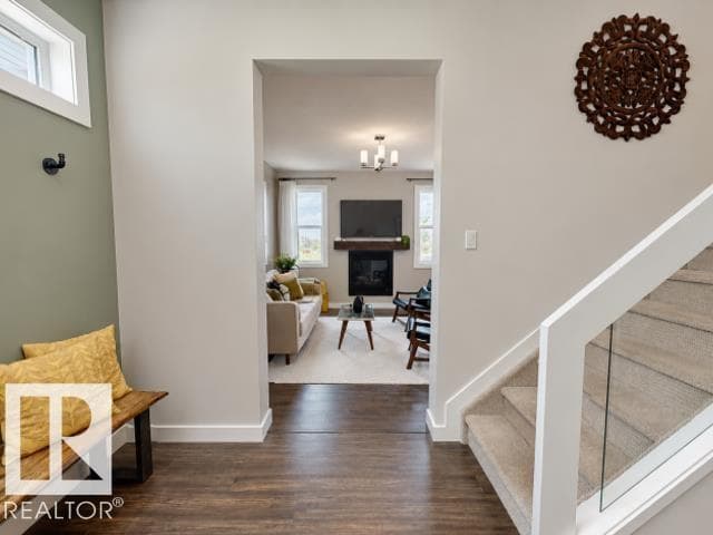 70 HAZELWOOD LN — photo 3