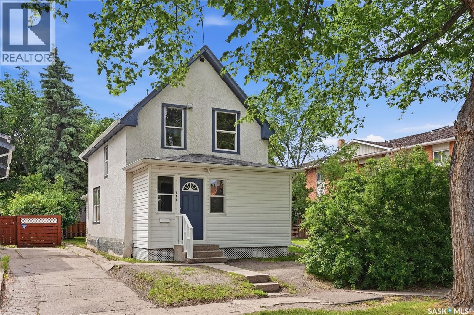 211 N AVENUE S — photo 2