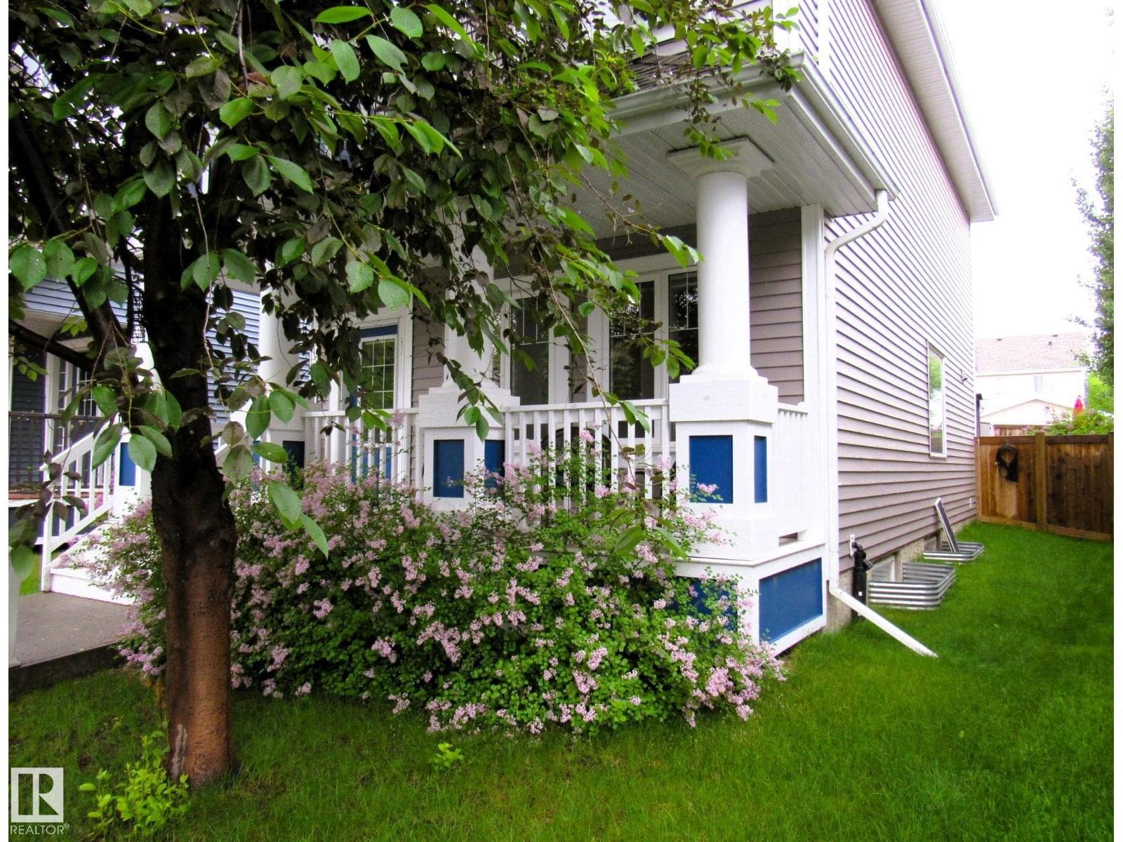 1128 74 ST SW — photo 4