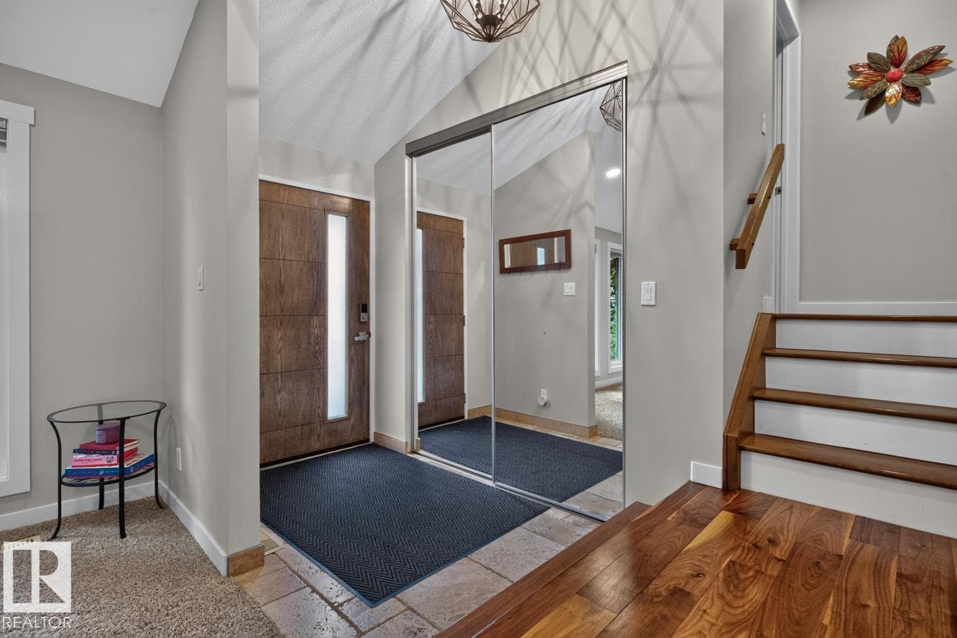 43 MANCHESTER DR — photo 5
