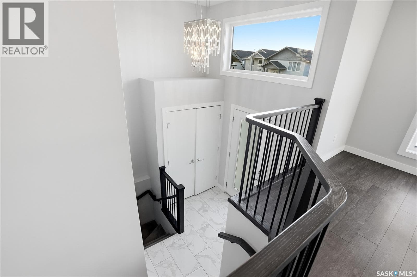 487 Kloppenburg STREET — photo 4