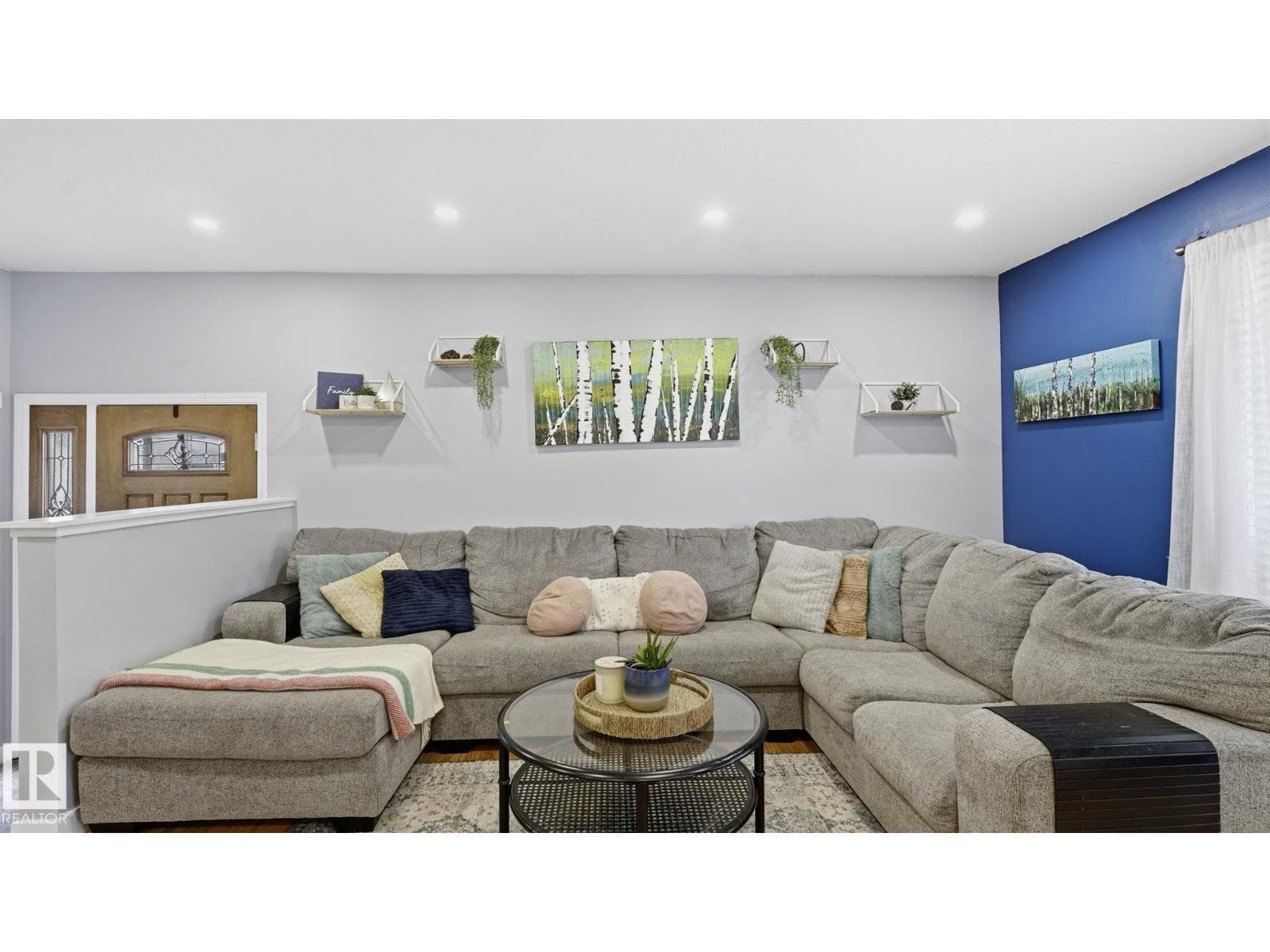 5507 51 AV — photo 5