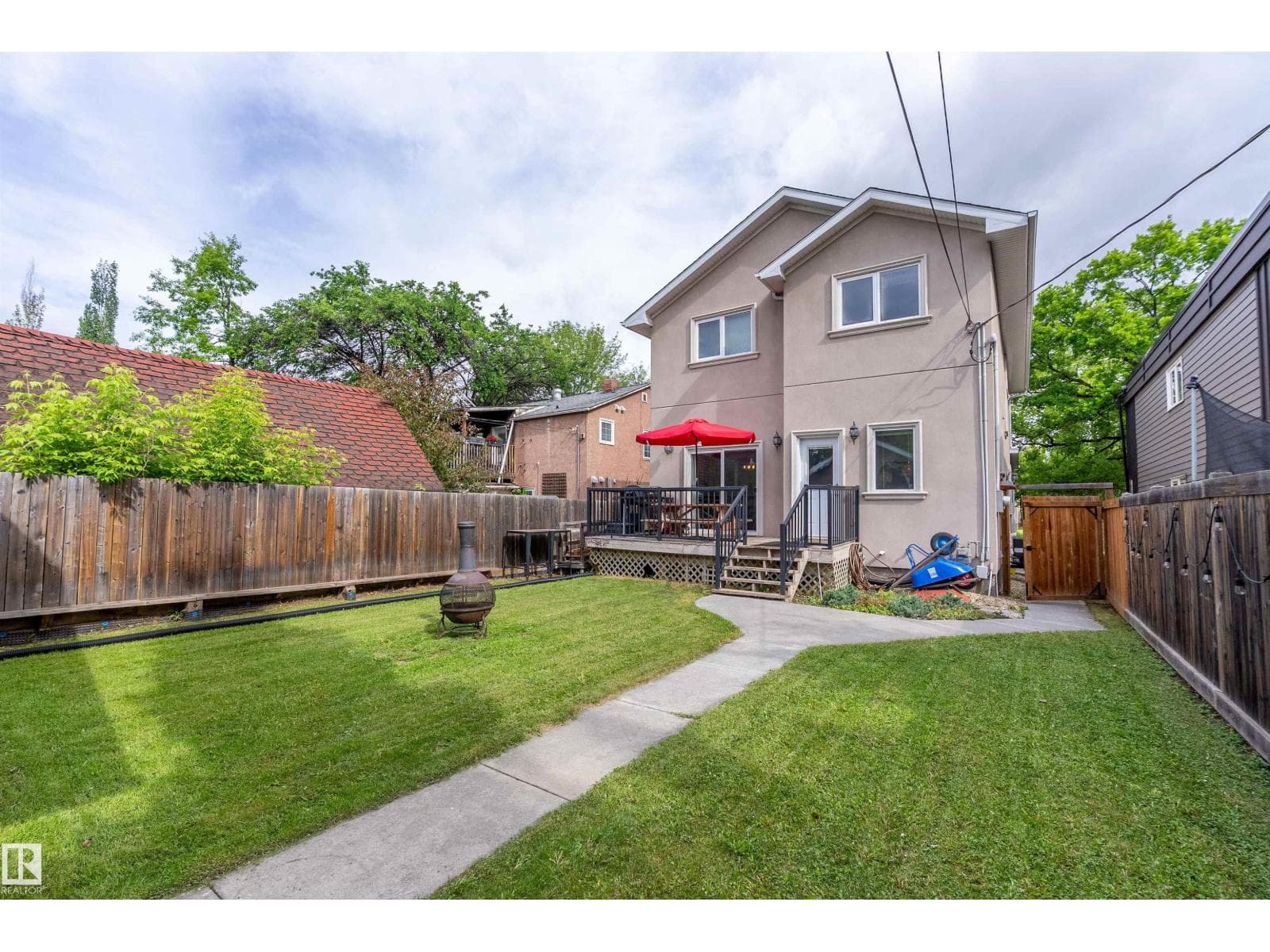 10623 75 AV NW — photo 4