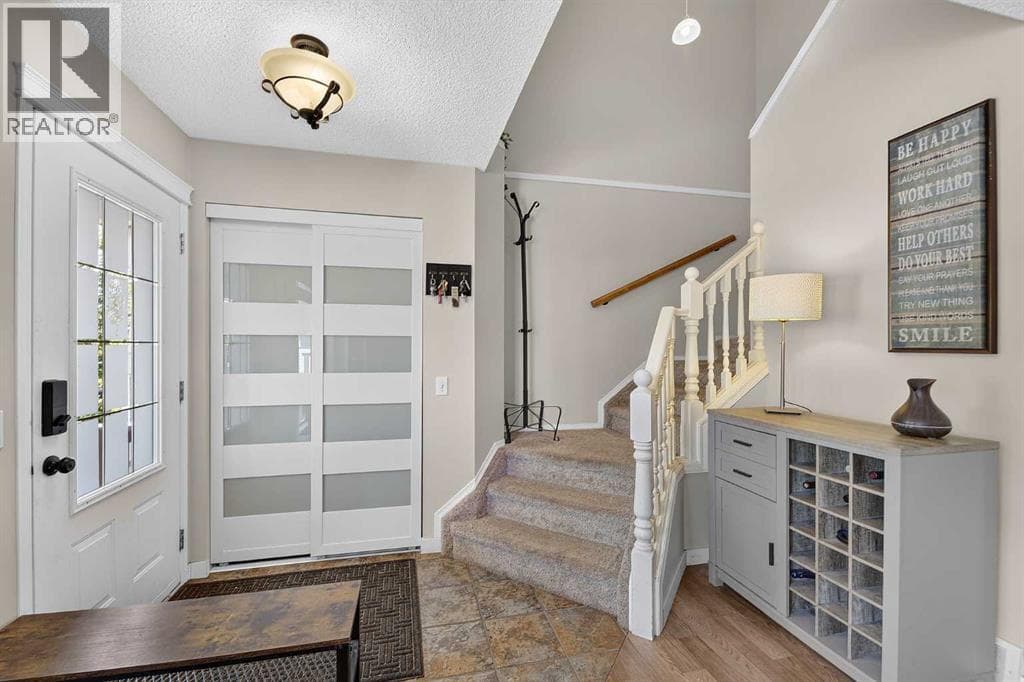 121 Prestwick Park SE — photo 4