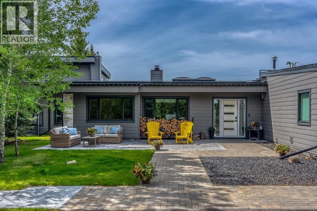 183 Pinebrook Way SW — photo 2