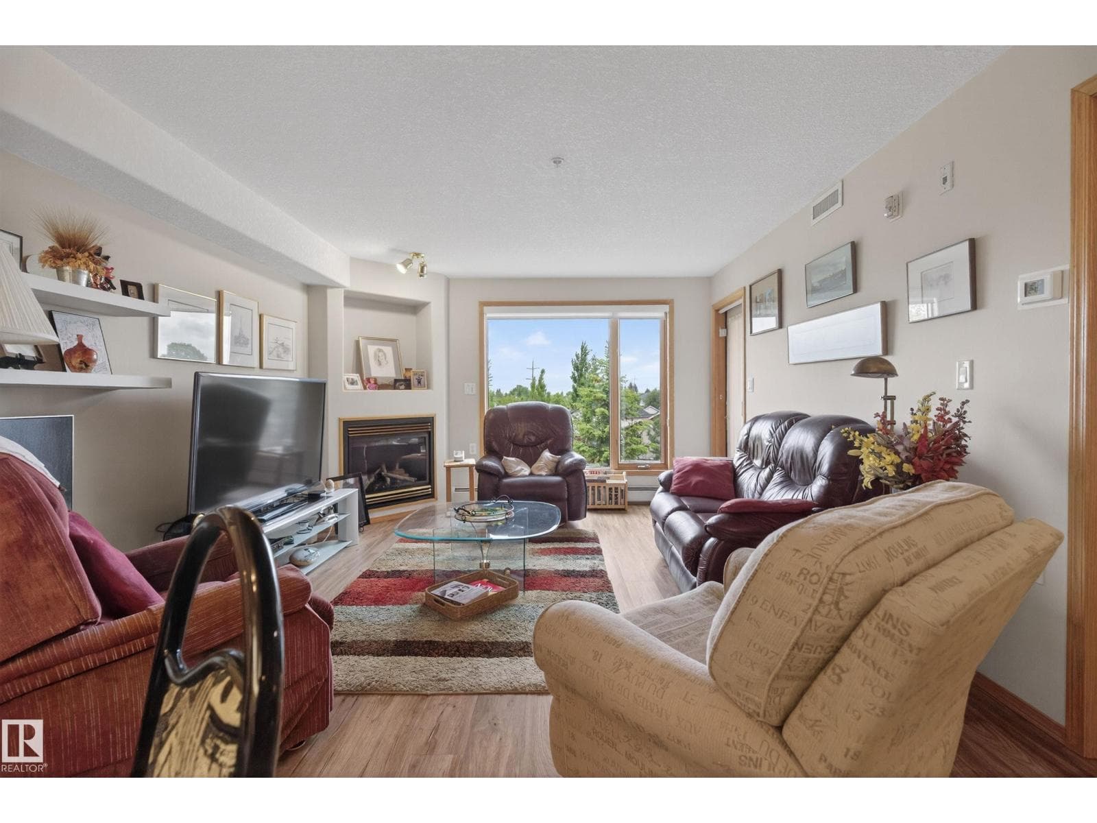 #335 200 BETHEL DR — photo 2