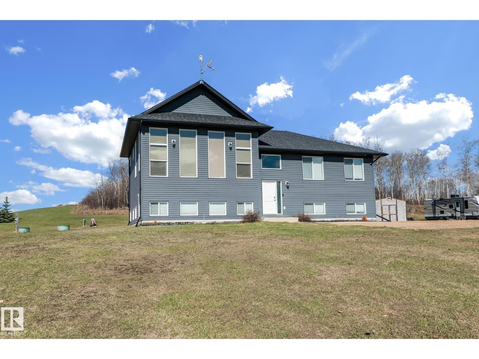 24 61119 Rge Rd 465