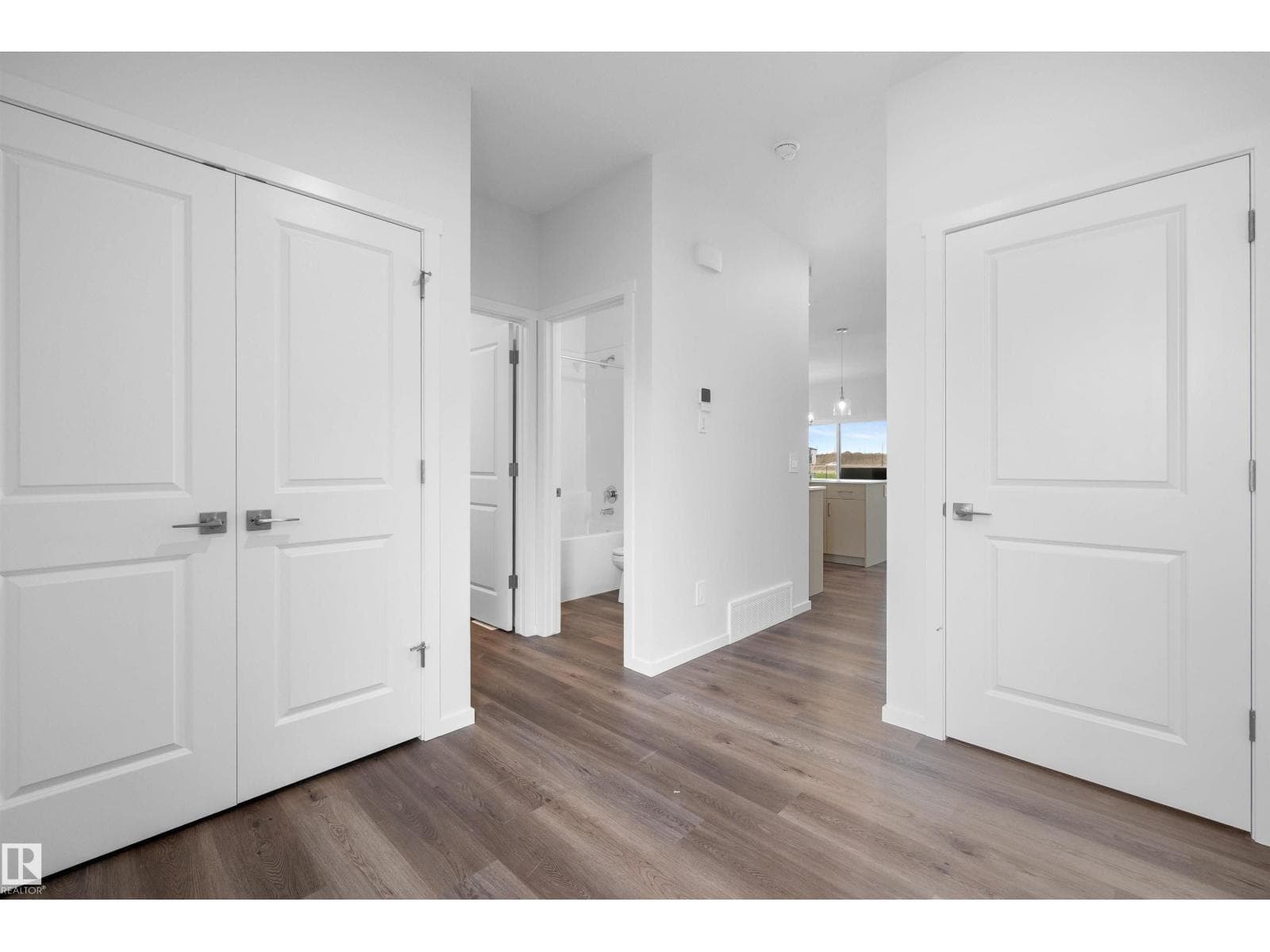 15744 7 ST NE — photo 3