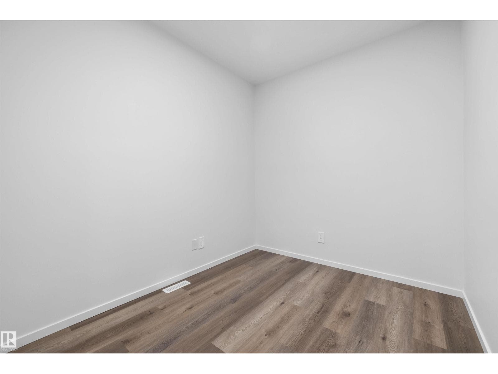 15744 7 ST NE — photo 5