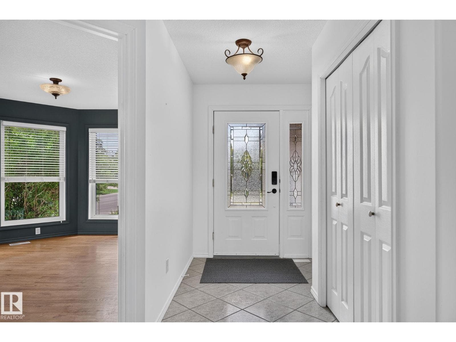 86 HERITAGE CR — photo 5