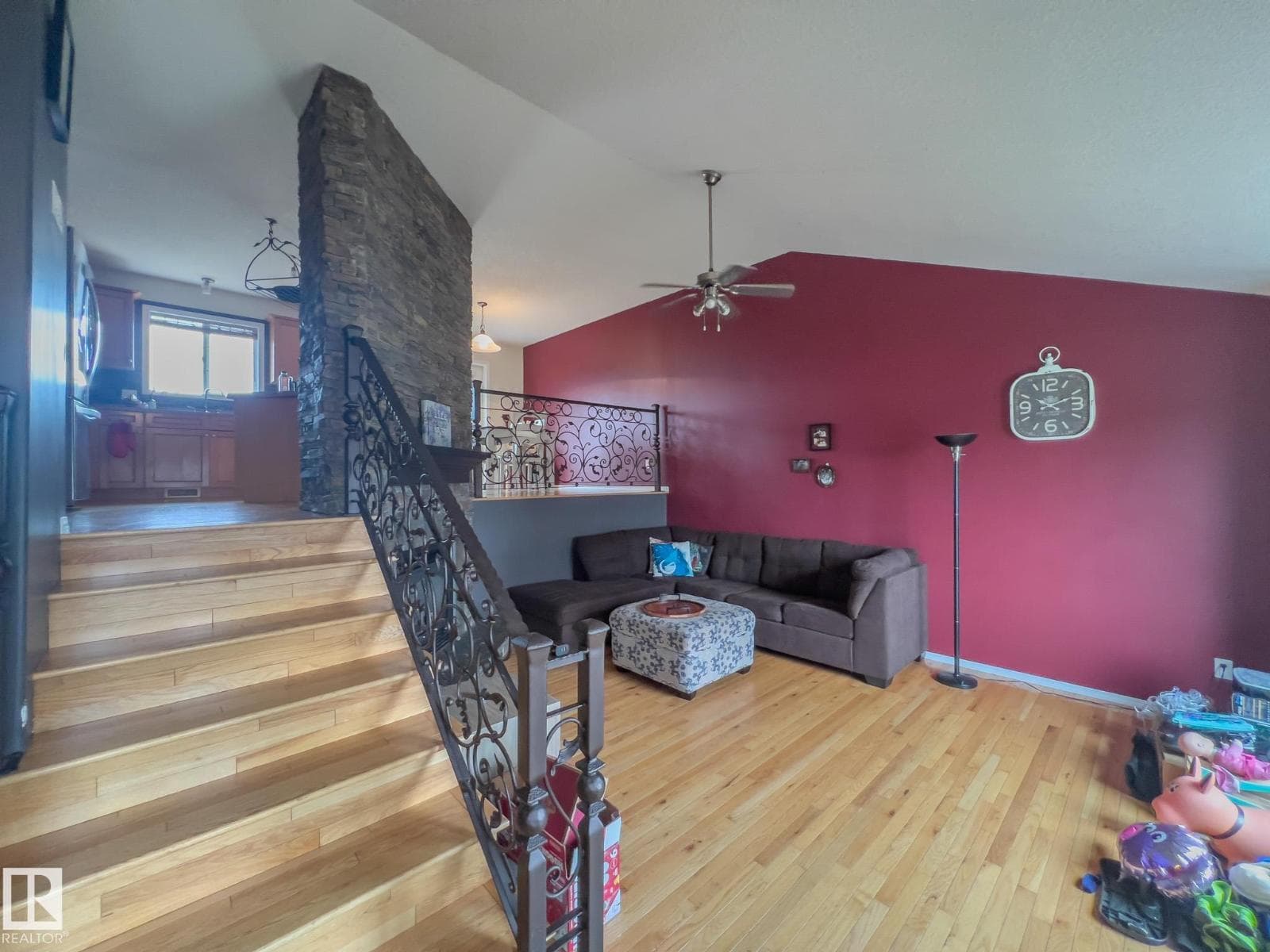 3802 42 AV — photo 3