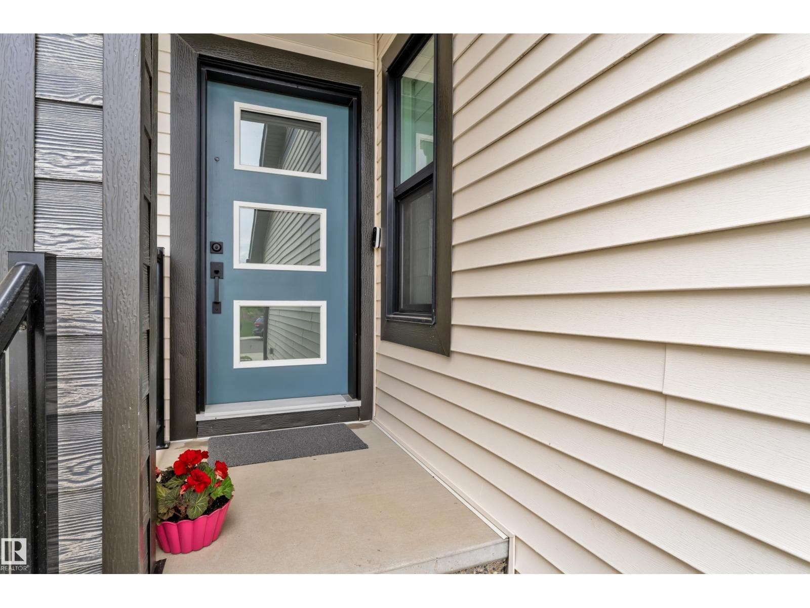 136 30 ST SW — photo 5
