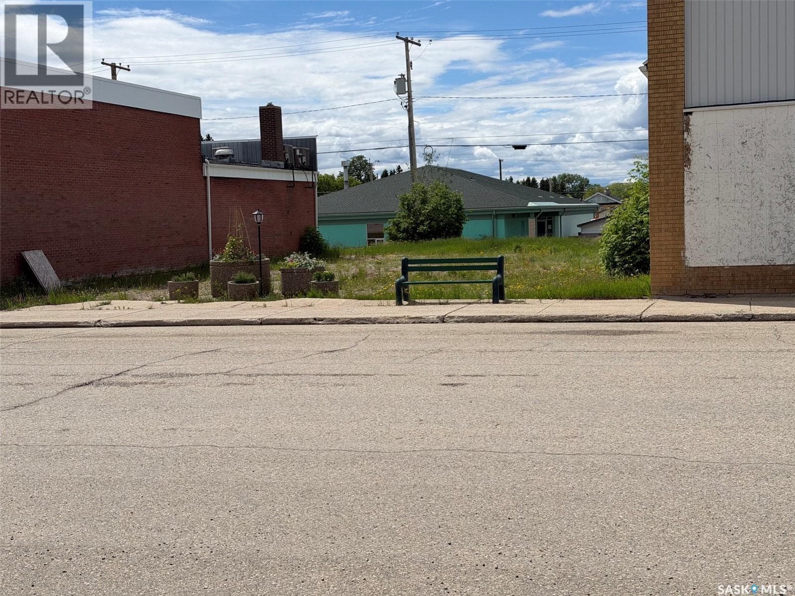 117 Churchill STREET — photo 2