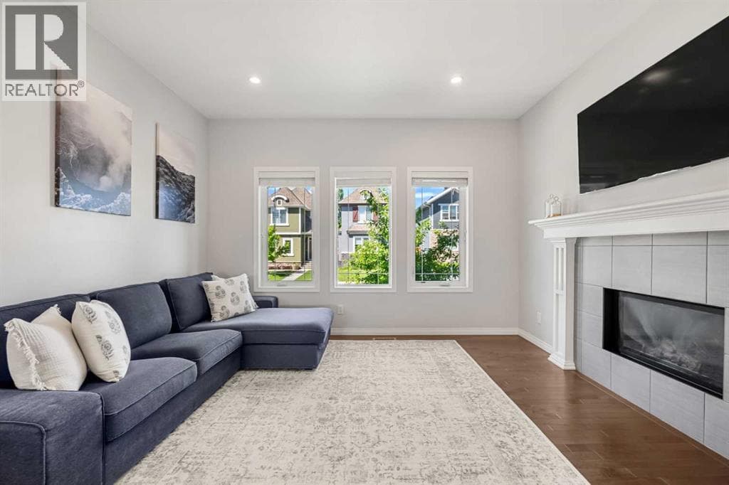 393 Marquis Heights SE — photo 4