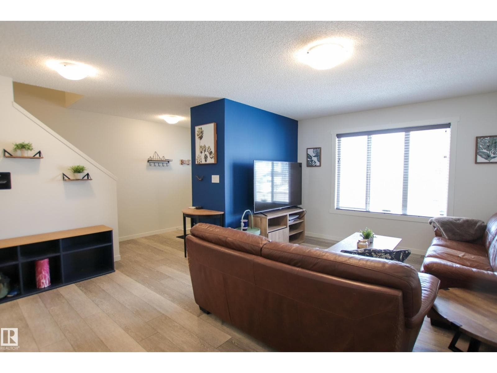 2509 14 AV NW — photo 4