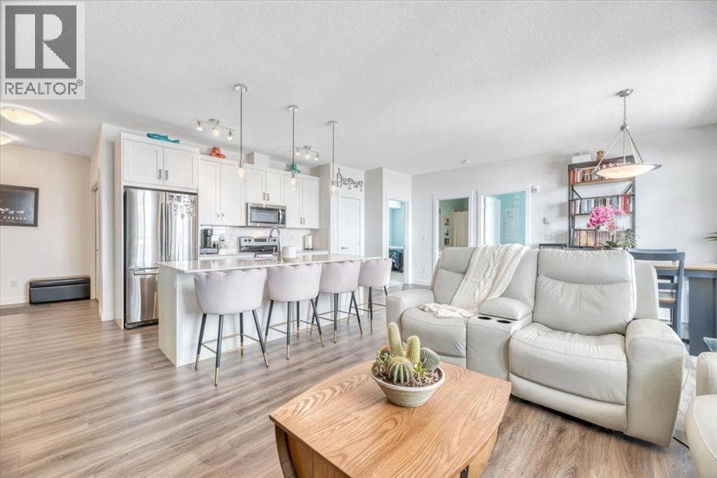 408, 35 walgrove Walk SE — photo 5