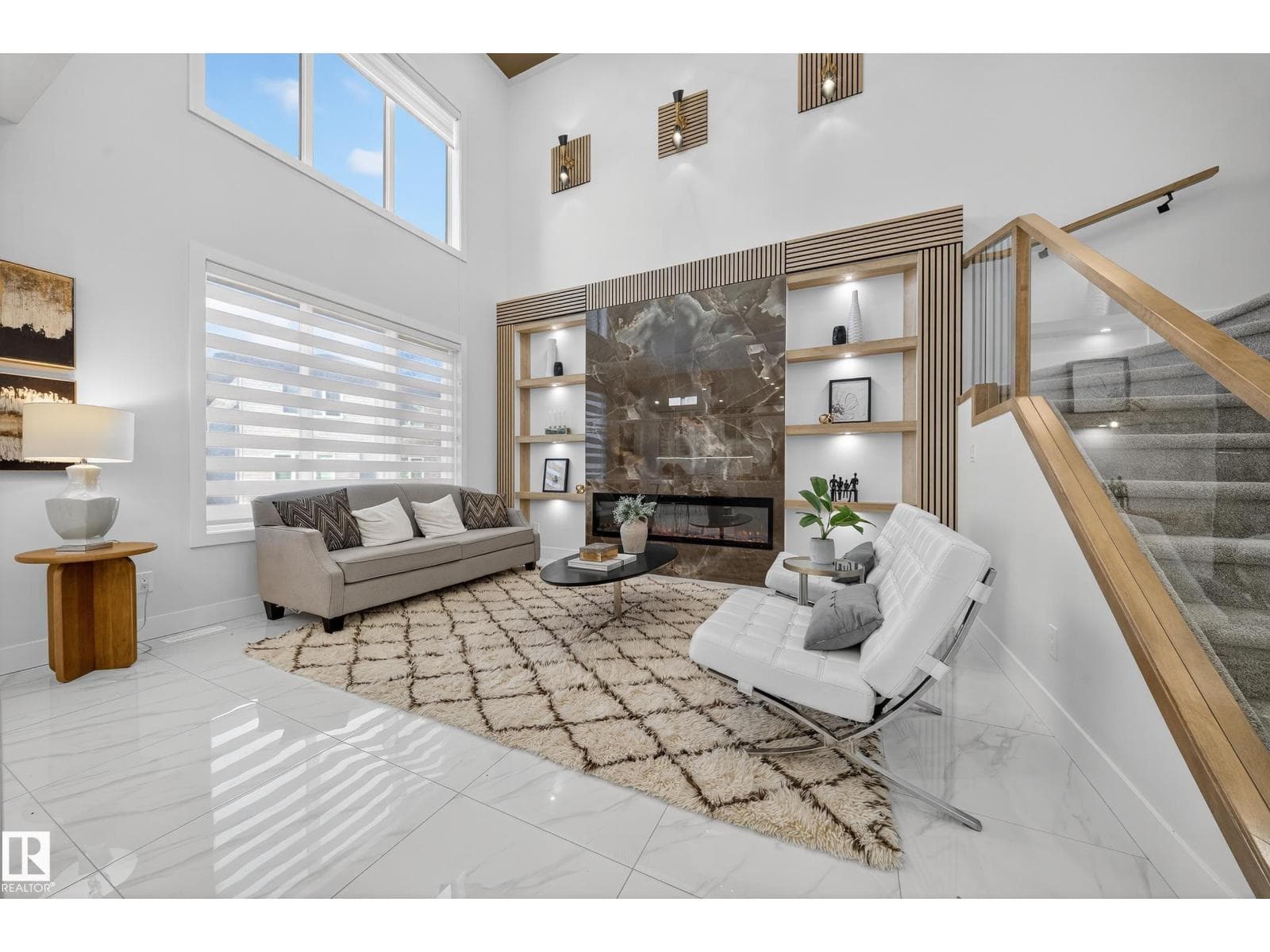 372 Creekside Green