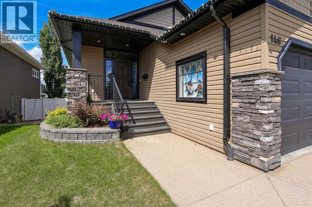146 Sutherland Close — photo 3