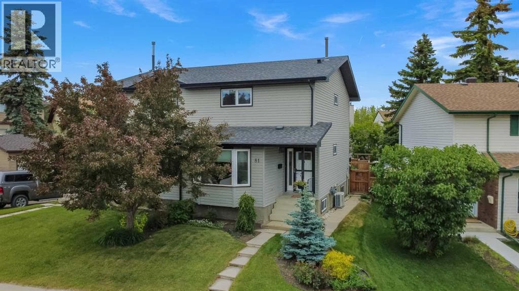 81 Strathcona Crescent SW