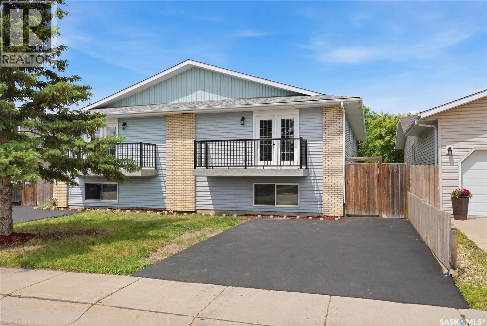 116 (114) Hall CRESCENT