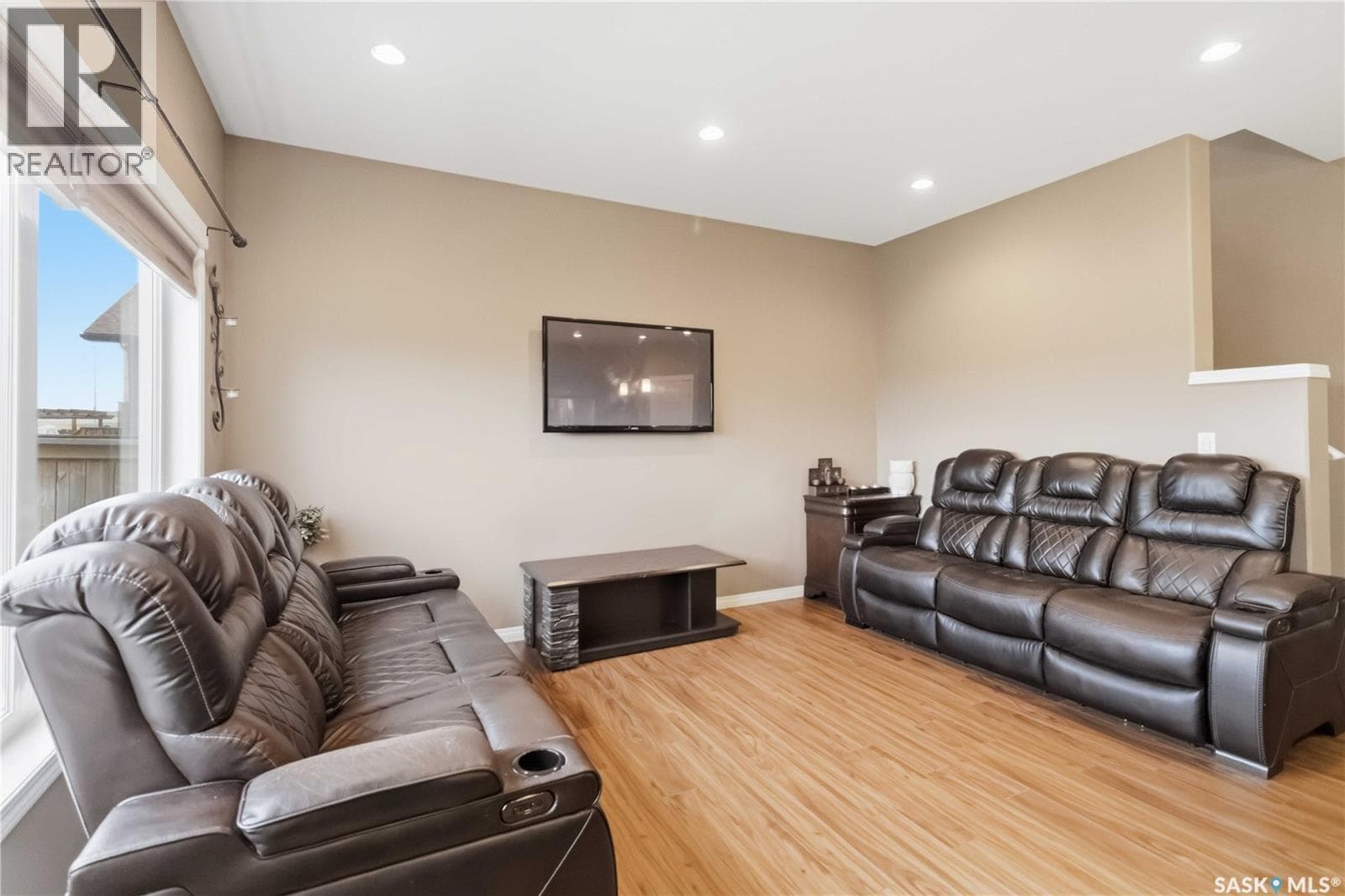 510 Sutter CRESCENT — photo 5