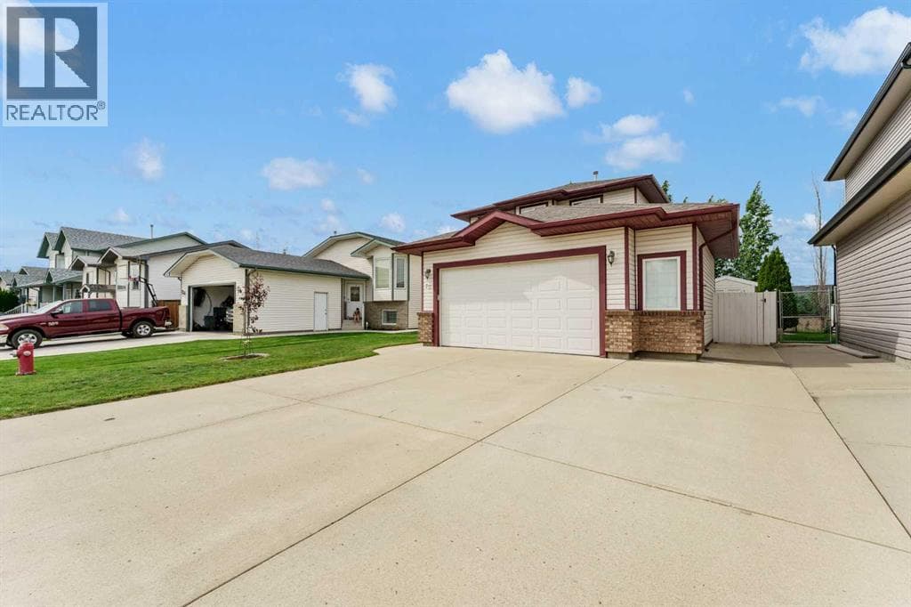 70 Sunrise Street SW — photo 2