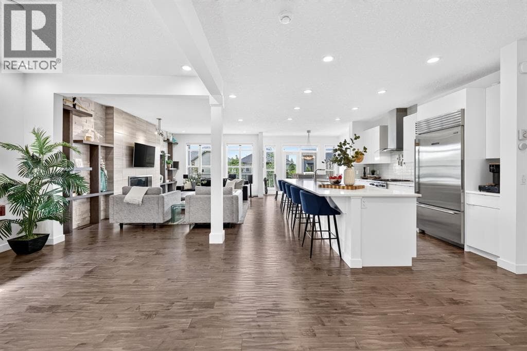 60 Tremblant Terrace SW — photo 2