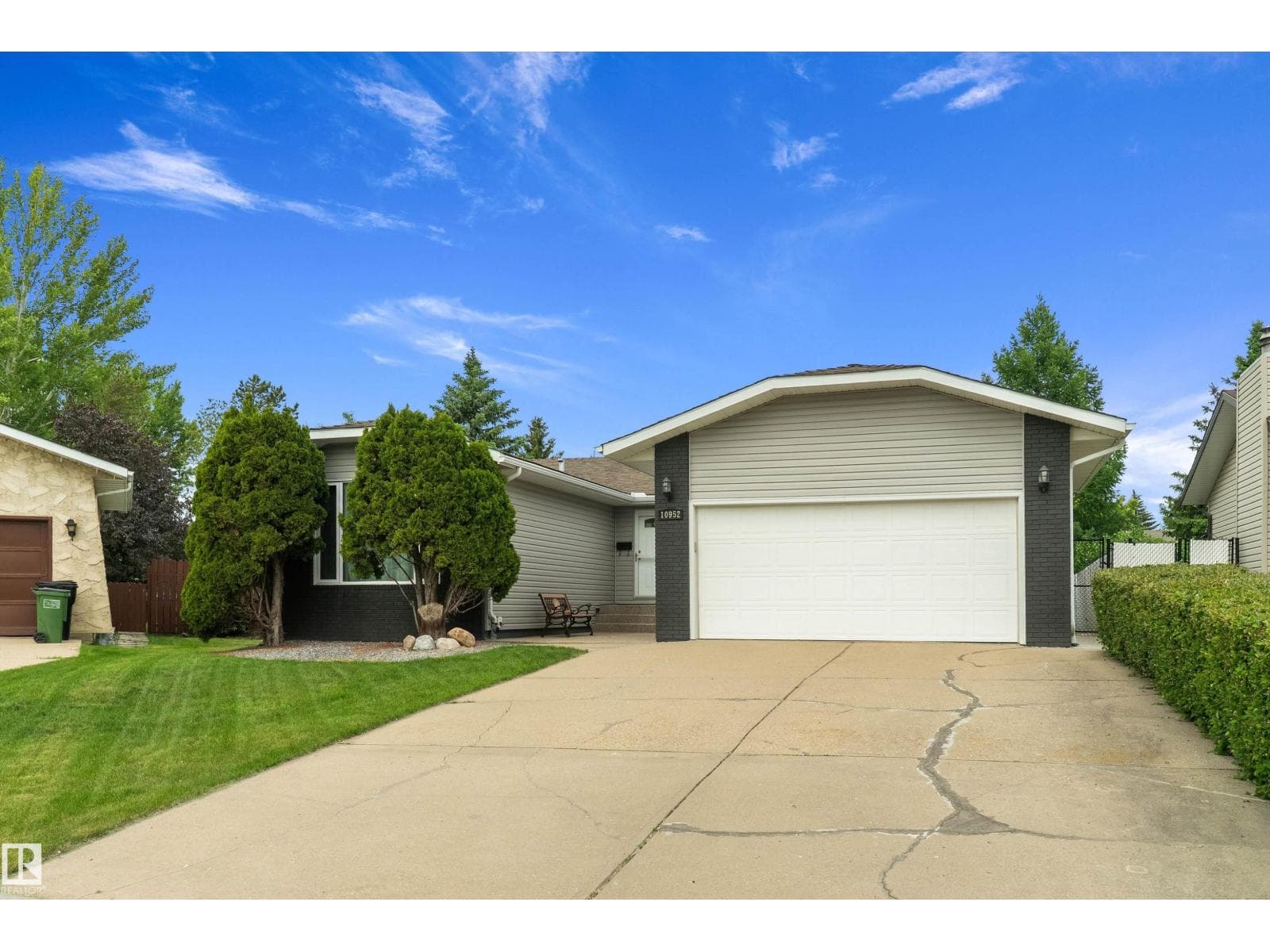 10952 34A AV NW — photo 3