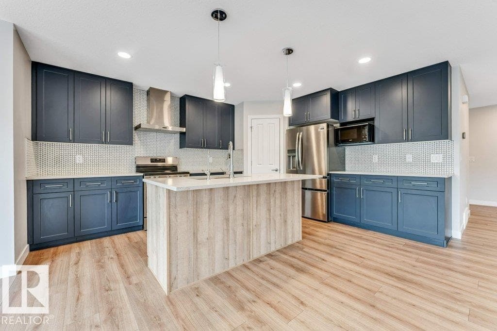 403 35 AV NW — photo 3