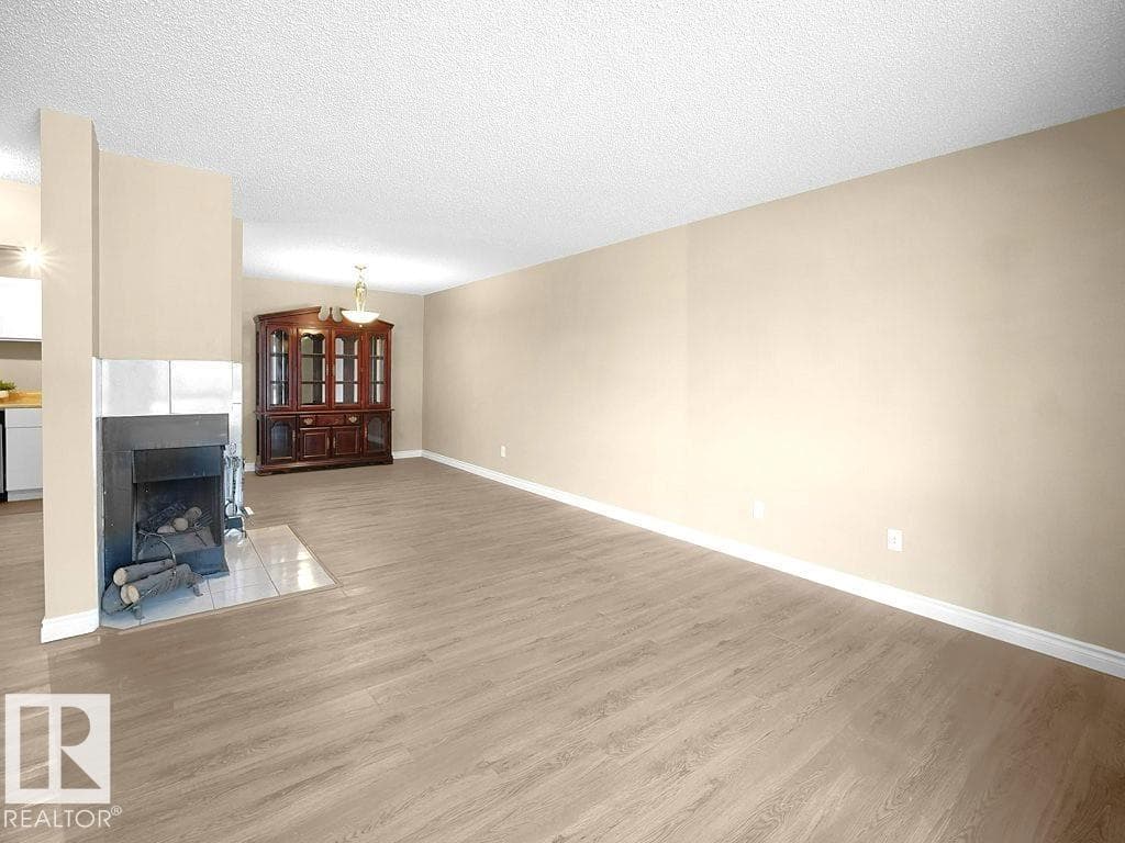 9345 172 ST NW — photo 4